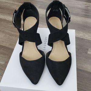Chinese laundry black pumps